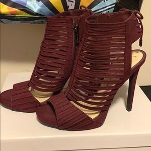 Size 7- Jessica Simpson Heels